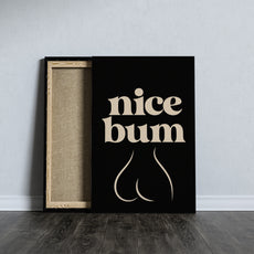 Nice Bum – śmieszny plakat do łazienki mockup 6