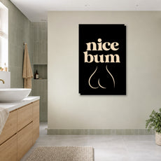 Nice Bum – śmieszny plakat do łazienki mockup 3