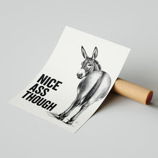 Śmieszny plakat do łazienki Nice Ass Though mockup 6