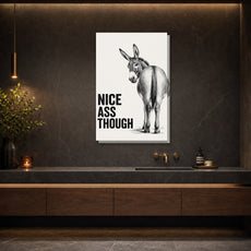 Śmieszny plakat do łazienki Nice Ass Though mockup 2
