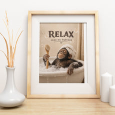Śmieszny plakat do łazienki Relax czas na bąbelki mockup 2