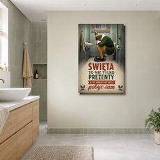 Śmieszny plakat do łazienki – Święta to nie tylko prezenty mockup 3