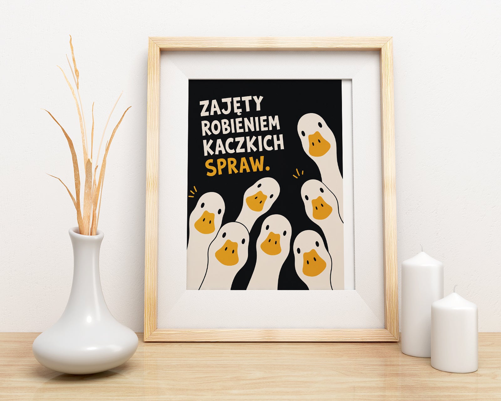 Śmieszny plakat do łazienki z kaczkami mockup 2