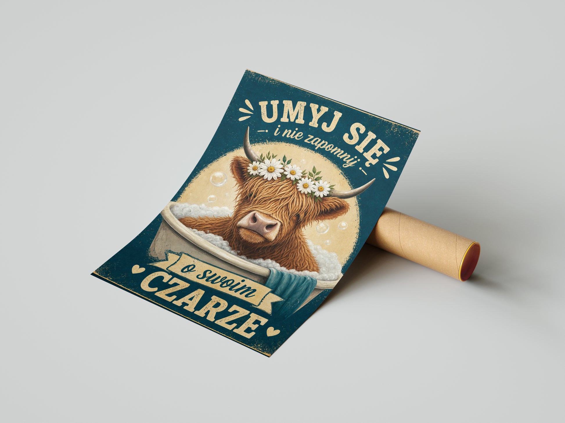 Śmieszny plakat do łazienki z krową w wannie mockup 5